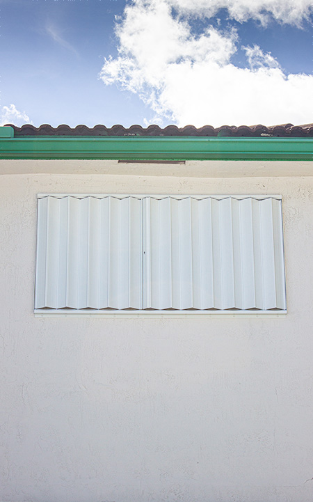 accordion shutter